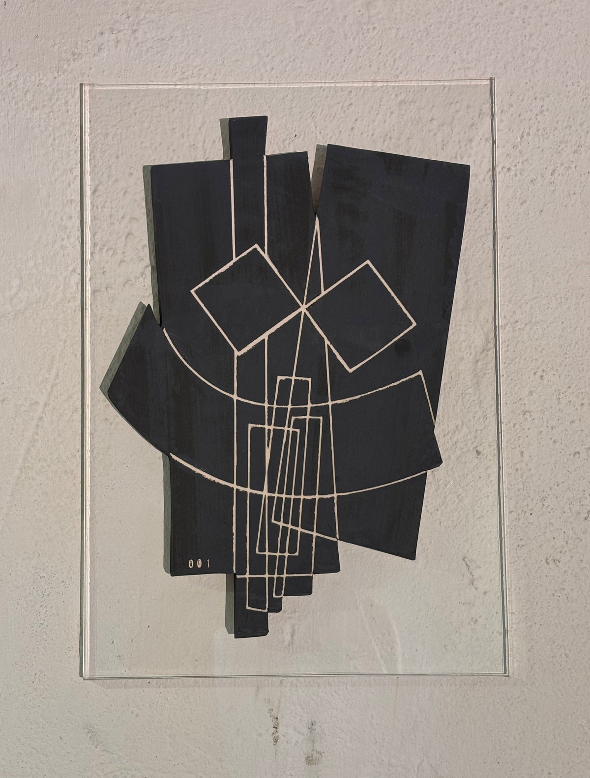 INSAN 001 | Charcoal & Shadow — ceramic sculpture detail