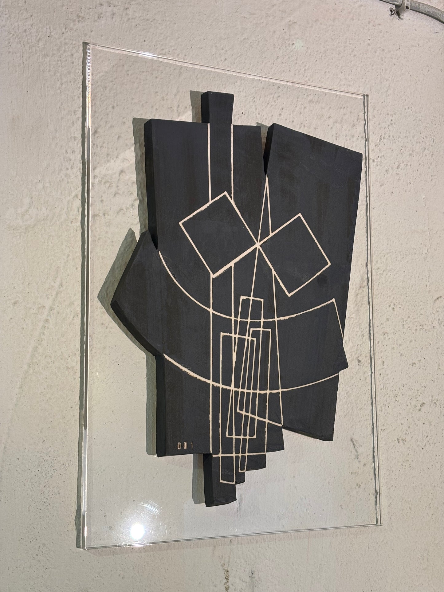 INSAN 001 | Charcoal & Shadow